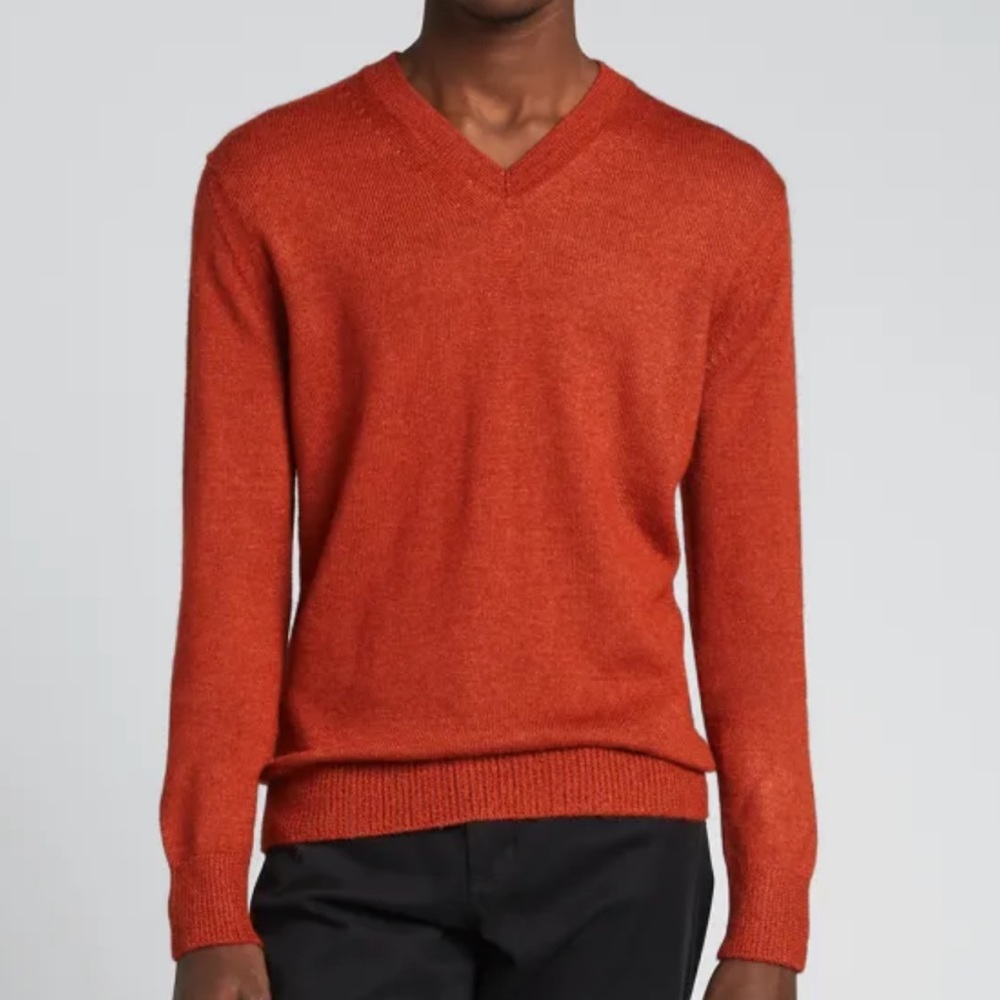TOM FORD
Men's Solid V-Neck Sweater